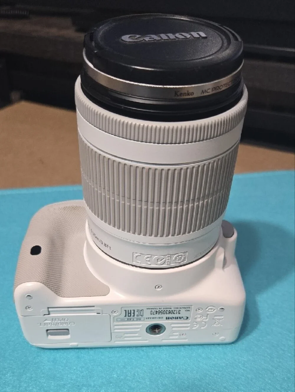 Canon White EOS Rebel SL1 DSLR with White Zoom Lens No Charger